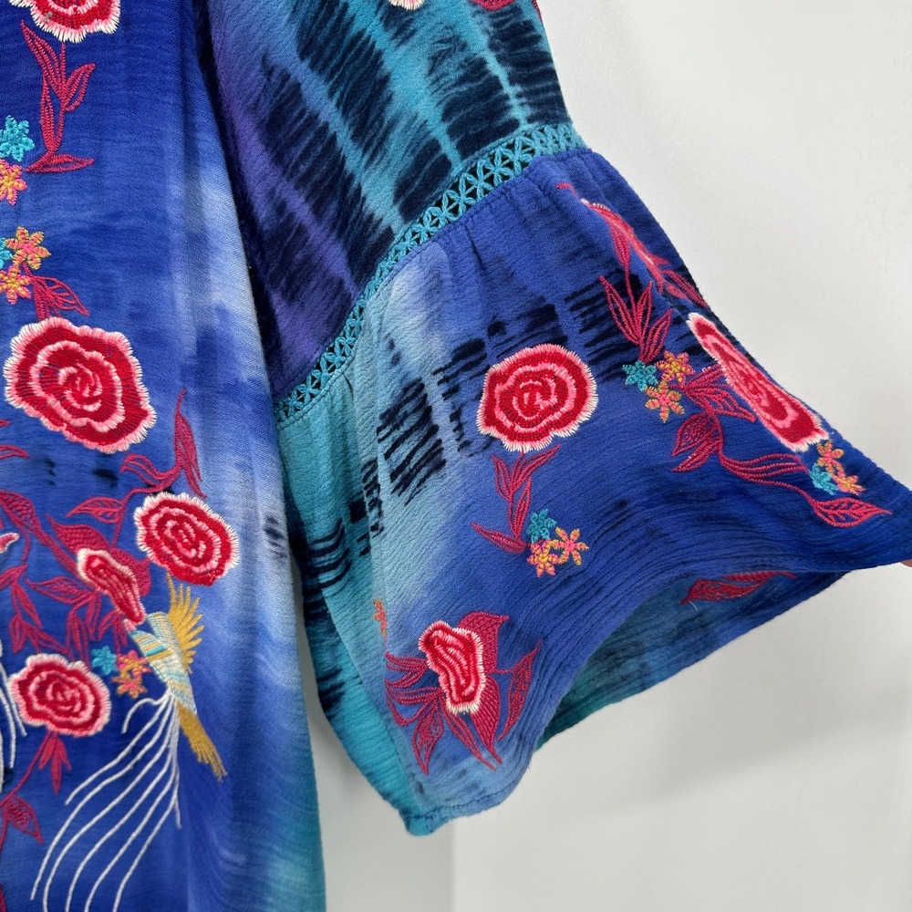 Caleeas Womens 1X Blue Embroidered Bird Rose Bell Sleeve Tunic Top Artsy - Picture 4 of 8